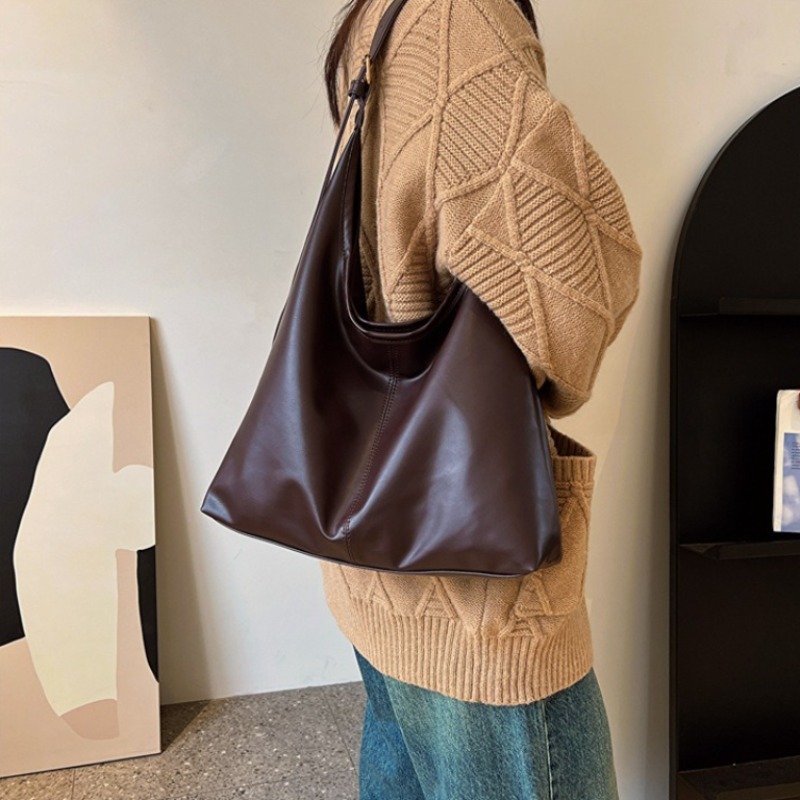 Soft Faux Leather Shoulder Hob - огляд і ціна Leatherwork Workshop