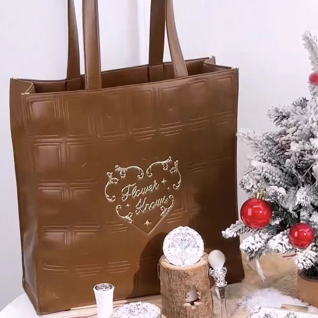 Flowerknows Travel Tote Bag Pi - огляд і ціна Leatherwork Workshop