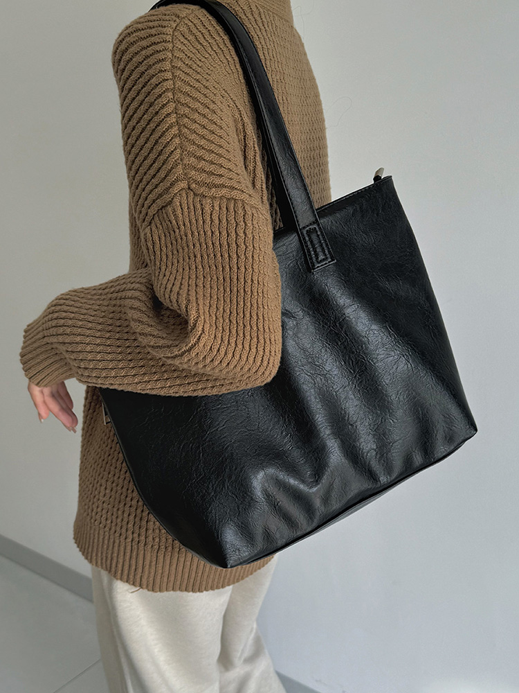 Leisure Shoulder Bag Women 202 - огляд і ціна Leatherwork Classes